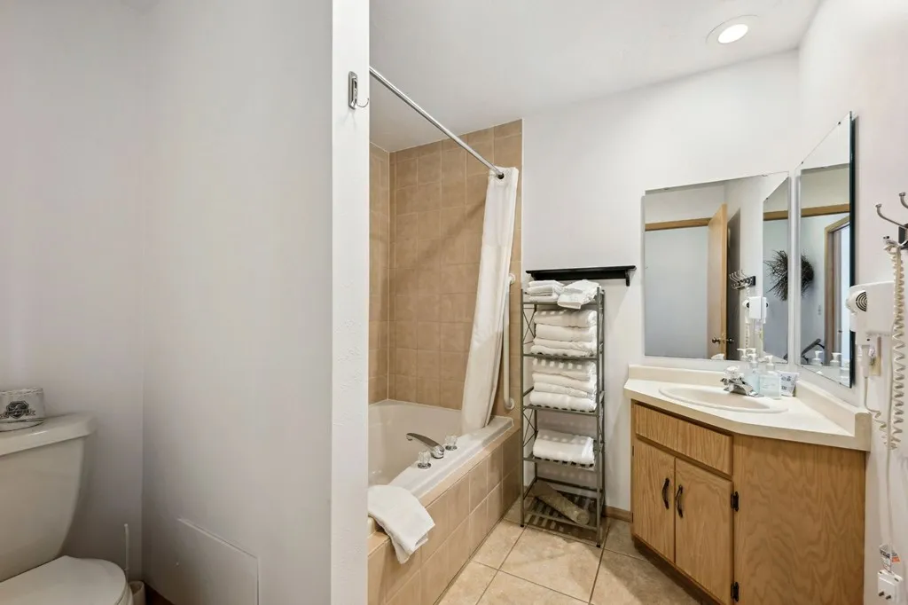 3908 County Rd F # 2, Fish Creek Wi 54212, 2 Bedrooms Bedrooms, ,2 BathroomsBathrooms,Condominium,For Sale,County Rd F,143651