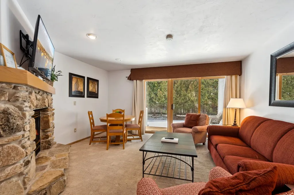3908 County Rd F # 2, Fish Creek Wi 54212, 2 Bedrooms Bedrooms, ,2 BathroomsBathrooms,Condominium,For Sale,County Rd F,143651