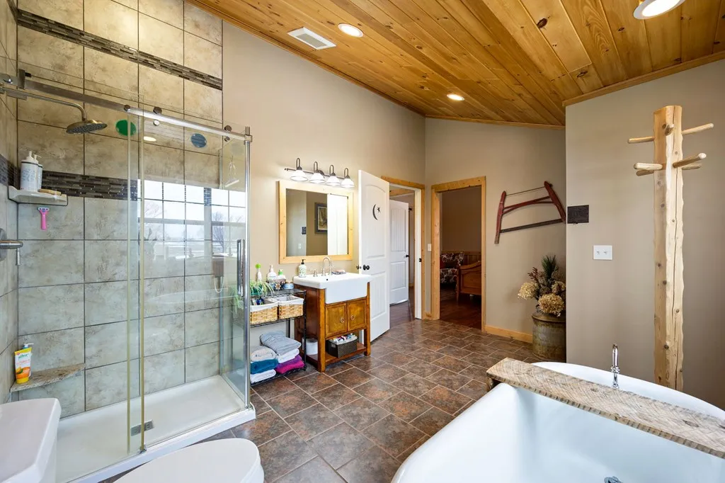 5050 W Town Line Rd, Sturgeon Bay Wi 54235, 3 Bedrooms Bedrooms, ,2 BathroomsBathrooms,Inland-Residential,For Sale,W Town Line Rd,141366