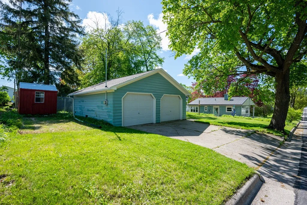 116 N 9th Ave, Sturgeon Bay, Wisconsin 54235, 2 Bedrooms Bedrooms, ,1 BathroomBathrooms,Inland-Residential,For Sale,N 9th Ave,143983