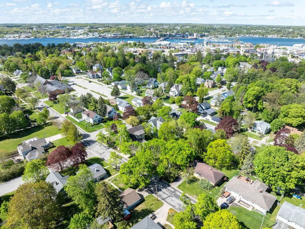 116 N 9th Ave, Sturgeon Bay, Wisconsin 54235, 2 Bedrooms Bedrooms, ,1 BathroomBathrooms,Inland-Residential,For Sale,N 9th Ave,143983
