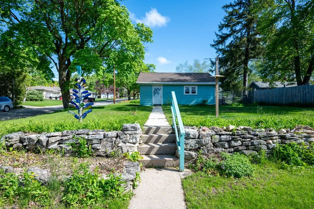 116 N 9th Ave, Sturgeon Bay, Wisconsin 54235, 2 Bedrooms Bedrooms, ,1 BathroomBathrooms,Inland-Residential,For Sale,N 9th Ave,143983
