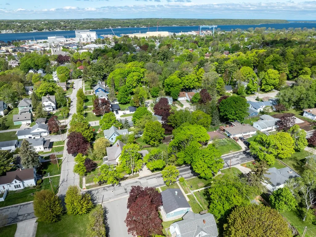 116 N 9th Ave, Sturgeon Bay, Wisconsin 54235, 2 Bedrooms Bedrooms, ,1 BathroomBathrooms,Inland-Residential,For Sale,N 9th Ave,143983