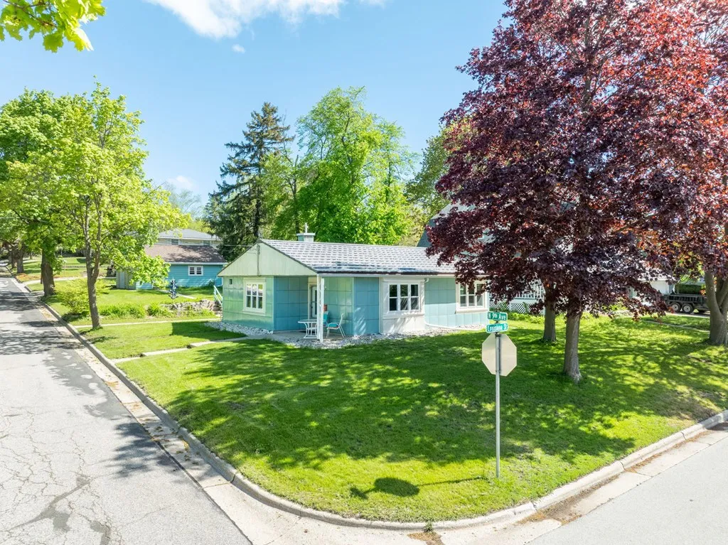 116 N 9th Ave, Sturgeon Bay, Wisconsin 54235, 2 Bedrooms Bedrooms, ,1 BathroomBathrooms,Inland-Residential,For Sale,N 9th Ave,143983