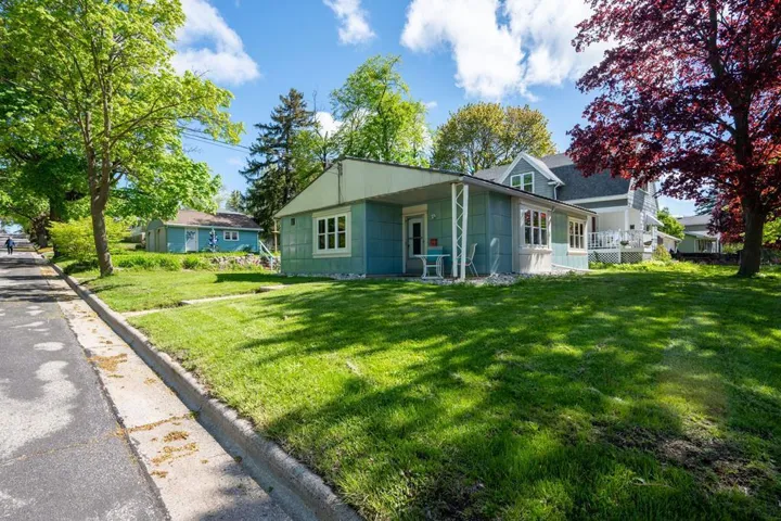 116 N 9th Ave, Sturgeon Bay, Wisconsin 54235, 2 Bedrooms Bedrooms, ,1 BathroomBathrooms,Inland-Residential,For Sale,N 9th Ave,143983