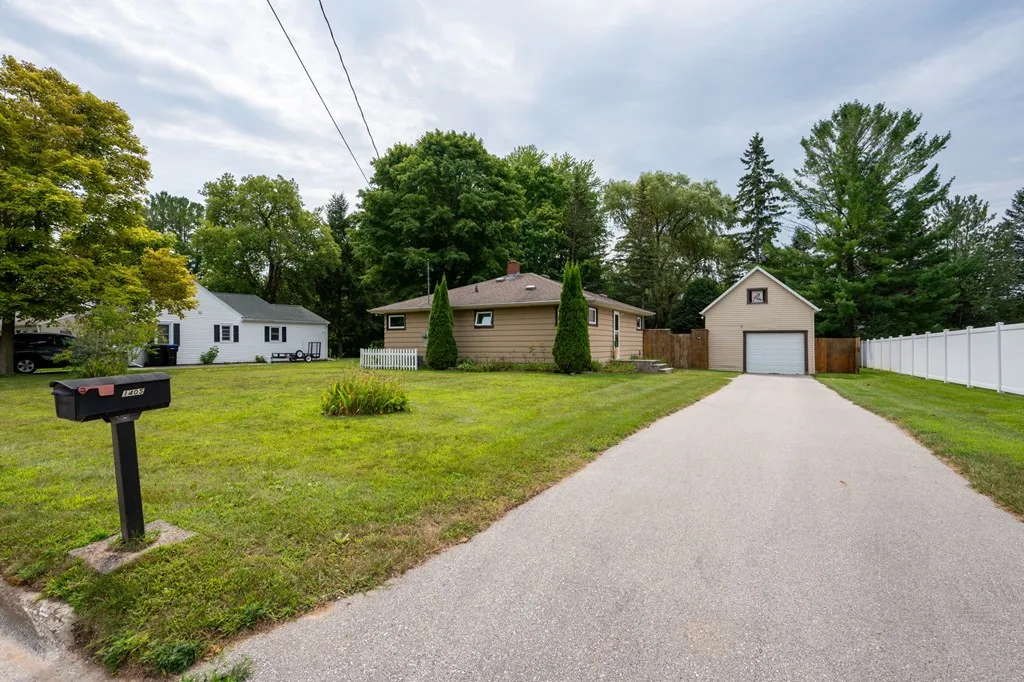 1405 Texas St, Sturgeon Bay Wi 54235, 3 Bedrooms Bedrooms, ,1 BathroomBathrooms,Inland-Residential,For Sale,Texas St,143051