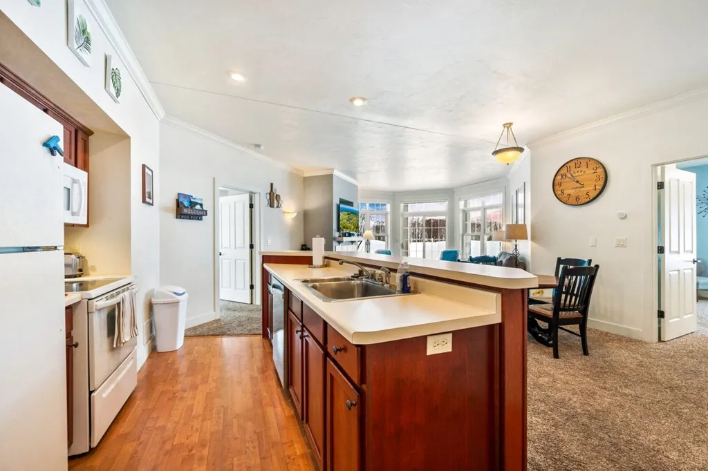 5282 Horseshoe Bay Rd # 1, Egg Harbor, Wisconsin 54209, 2 Bedrooms Bedrooms, ,2 BathroomsBathrooms,Condominium,For Sale,Horseshoe Bay Rd,144508