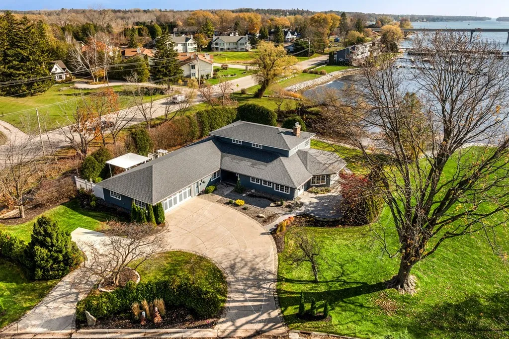 75 Utopia Cir, Sturgeon Bay Wi 54235, 5 Bedrooms Bedrooms, ,4 BathroomsBathrooms,Waterfront-Residential,For Sale,Utopia Cir,143413