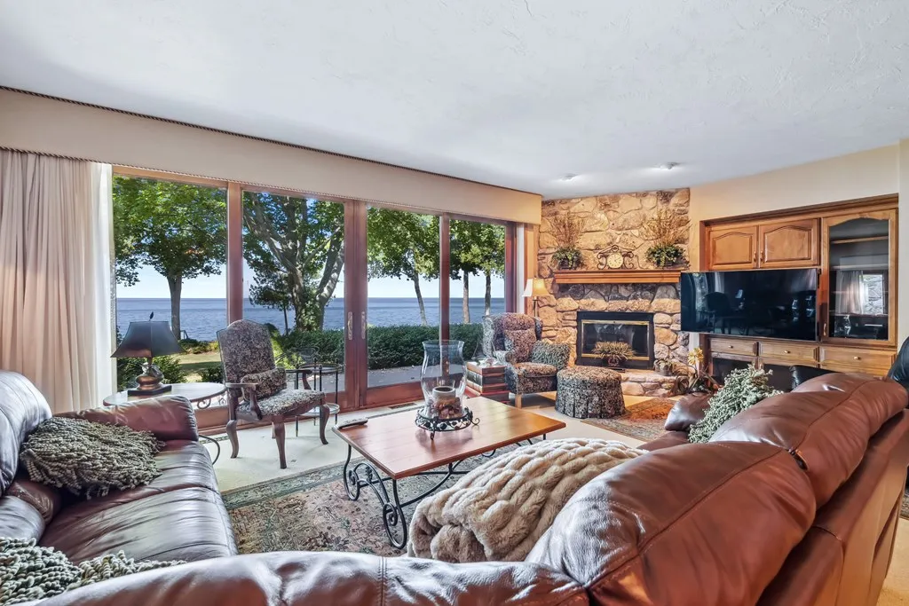 5637 Bay Shore Dr, Sturgeon Bay Wi 54235, 3 Bedrooms Bedrooms, ,3 BathroomsBathrooms,Condominium,For Sale,Bay Shore Dr,143250