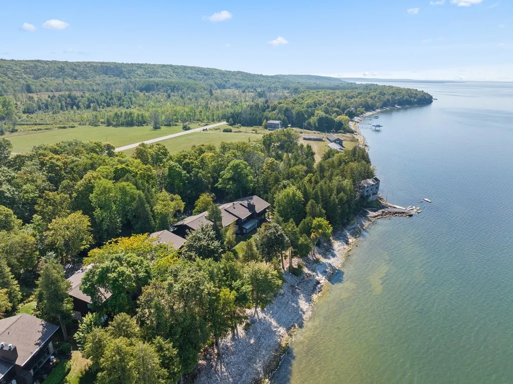 5637 Bay Shore Dr, Sturgeon Bay Wi 54235, 3 Bedrooms Bedrooms, ,3 BathroomsBathrooms,Condominium,For Sale,Bay Shore Dr,143250