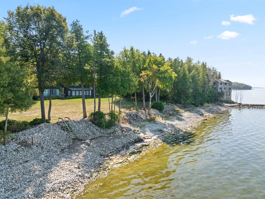 5637 Bay Shore Dr, Sturgeon Bay Wi 54235, 3 Bedrooms Bedrooms, ,3 BathroomsBathrooms,Condominium,For Sale,Bay Shore Dr,143250