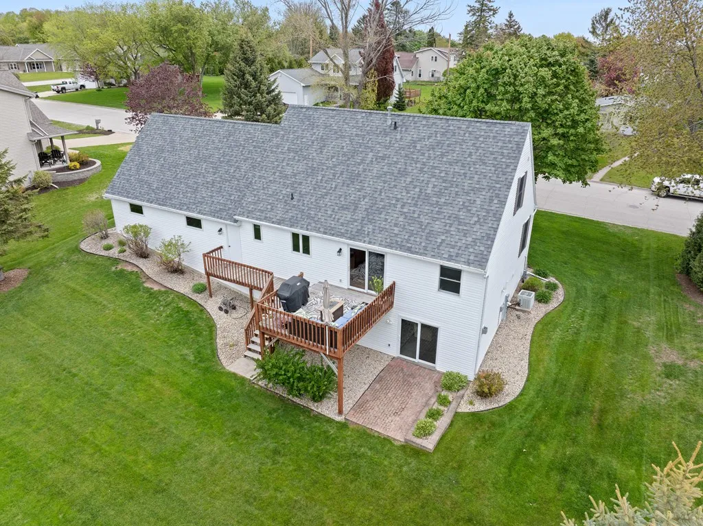 331 N 17th Dr, Sturgeon Bay, Wisconsin 54235, 4 Bedrooms Bedrooms, ,4 BathroomsBathrooms,Inland-Residential,For Sale,N 17th Dr,143971
