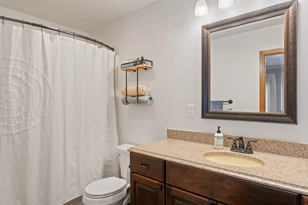 331 N 17th Dr, Sturgeon Bay, Wisconsin 54235, 4 Bedrooms Bedrooms, ,4 BathroomsBathrooms,Inland-Residential,For Sale,N 17th Dr,143971