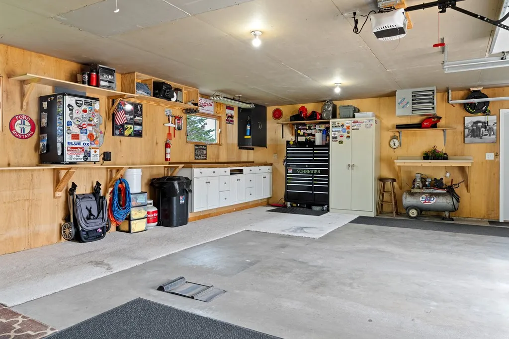 331 N 17th Dr, Sturgeon Bay, Wisconsin 54235, 4 Bedrooms Bedrooms, ,4 BathroomsBathrooms,Inland-Residential,For Sale,N 17th Dr,143971