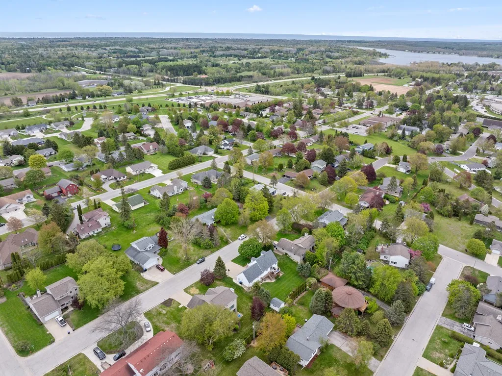 331 N 17th Dr, Sturgeon Bay, Wisconsin 54235, 4 Bedrooms Bedrooms, ,4 BathroomsBathrooms,Inland-Residential,For Sale,N 17th Dr,143971