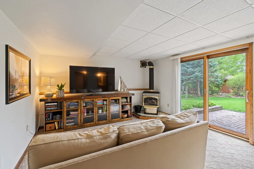 331 N 17th Dr, Sturgeon Bay, Wisconsin 54235, 4 Bedrooms Bedrooms, ,4 BathroomsBathrooms,Inland-Residential,For Sale,N 17th Dr,143971