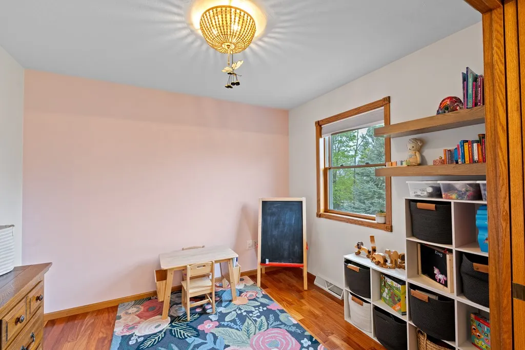 331 N 17th Dr, Sturgeon Bay, Wisconsin 54235, 4 Bedrooms Bedrooms, ,4 BathroomsBathrooms,Inland-Residential,For Sale,N 17th Dr,143971
