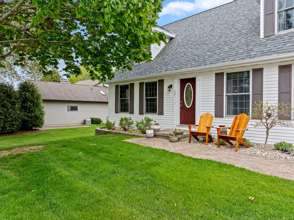 331 N 17th Dr, Sturgeon Bay, Wisconsin 54235, 4 Bedrooms Bedrooms, ,4 BathroomsBathrooms,Inland-Residential,For Sale,N 17th Dr,143971