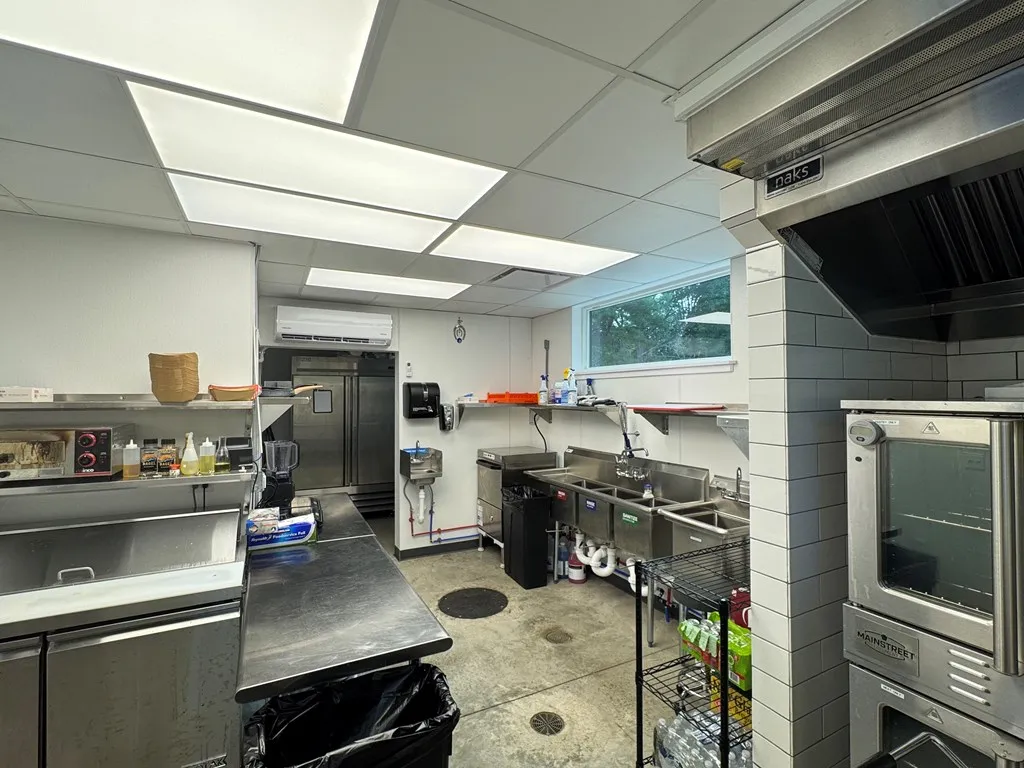 6313 Hwy 57, Sturgeon Bay, Wisconsin 54235, ,2 BathroomsBathrooms,Commercial,For Sale,Hwy 57,144439
