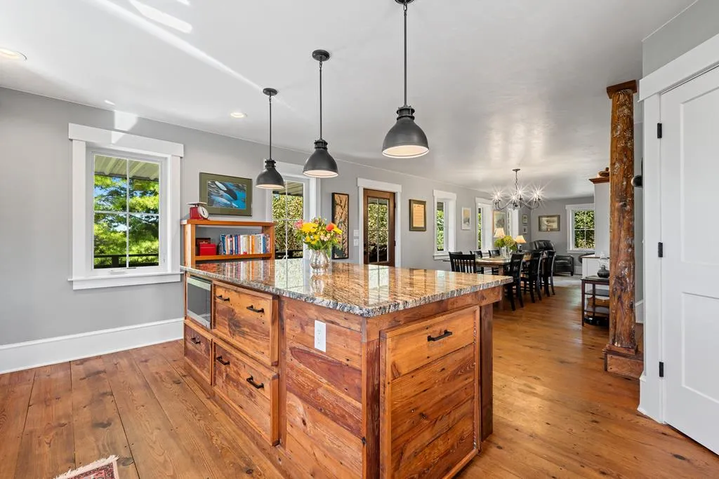 633 Isle View Rd, Ellison Bay, Wisconsin 54210, 3 Bedrooms Bedrooms, ,3 BathroomsBathrooms,Inland-Residential,For Sale,Isle View Rd,144501