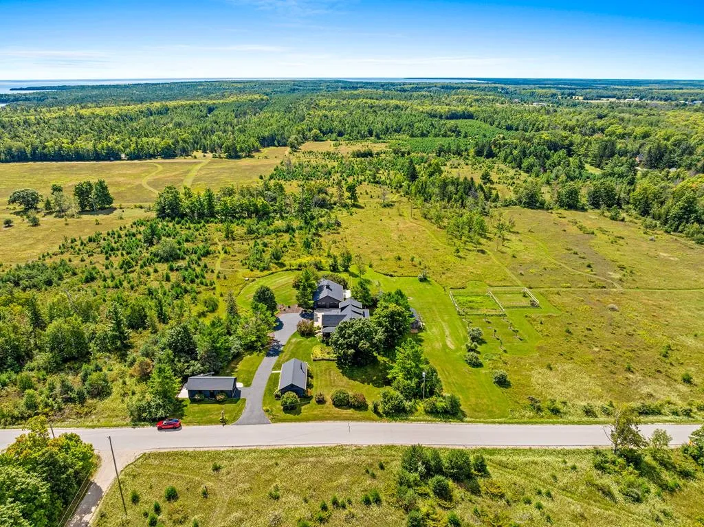 633 Isle View Rd, Ellison Bay, Wisconsin 54210, 3 Bedrooms Bedrooms, ,3 BathroomsBathrooms,Inland-Residential,For Sale,Isle View Rd,144501