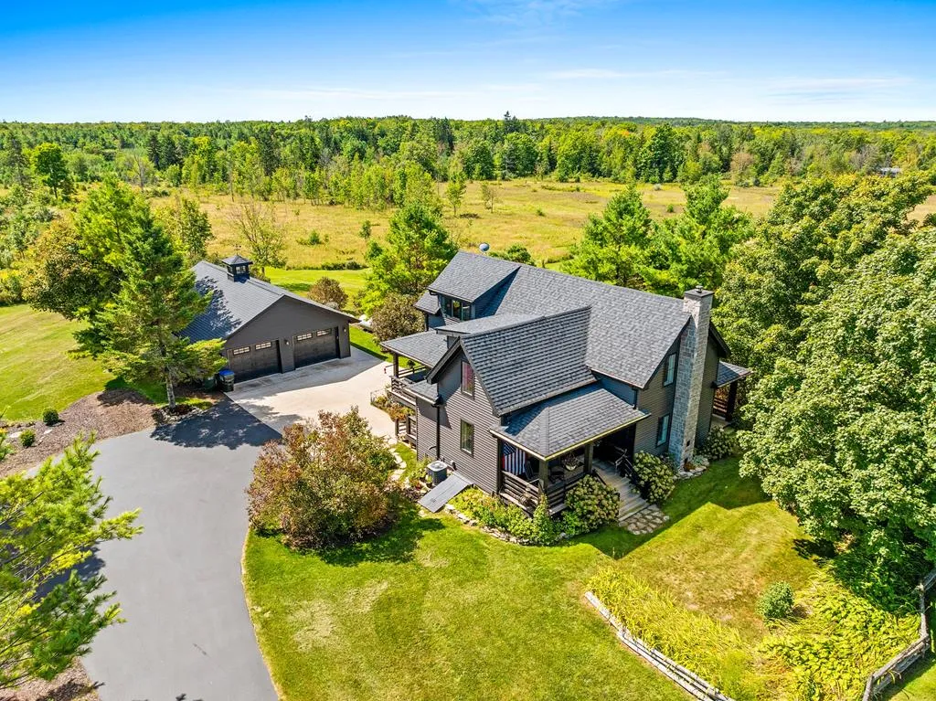 633 Isle View Rd, Ellison Bay, Wisconsin 54210, 3 Bedrooms Bedrooms, ,3 BathroomsBathrooms,Inland-Residential,For Sale,Isle View Rd,144501