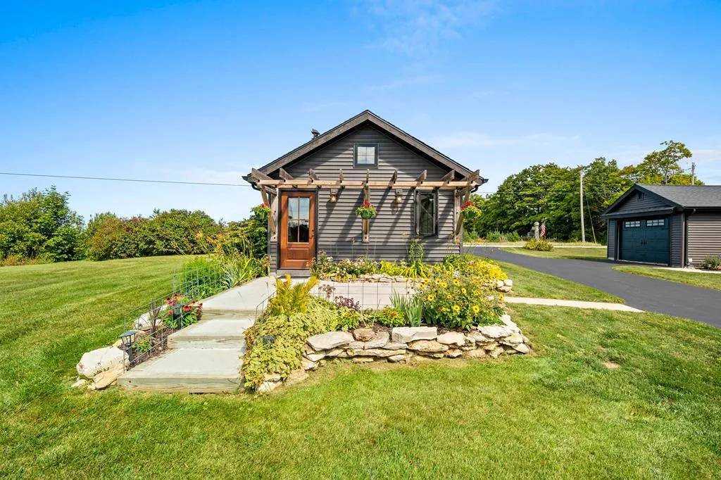 633 Isle View Rd, Ellison Bay, Wisconsin 54210, 3 Bedrooms Bedrooms, ,3 BathroomsBathrooms,Inland-Residential,For Sale,Isle View Rd,144501