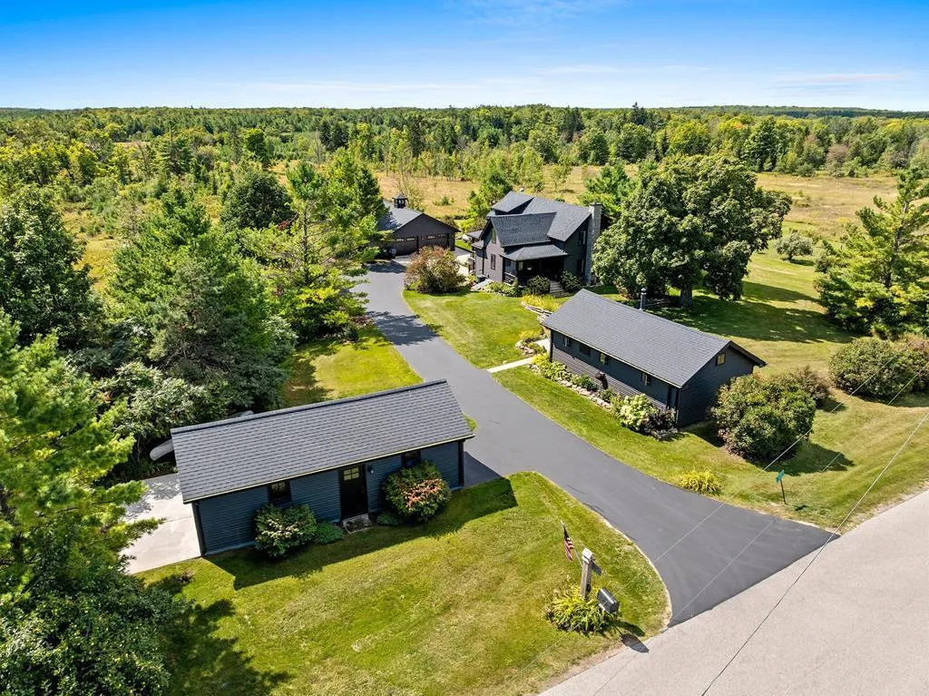 633 Isle View Rd, Ellison Bay, Wisconsin 54210, 3 Bedrooms Bedrooms, ,3 BathroomsBathrooms,Inland-Residential,For Sale,Isle View Rd,144501