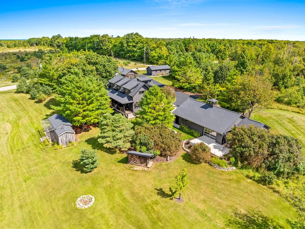 633 Isle View Rd, Ellison Bay, Wisconsin 54210, 3 Bedrooms Bedrooms, ,3 BathroomsBathrooms,Inland-Residential,For Sale,Isle View Rd,144501