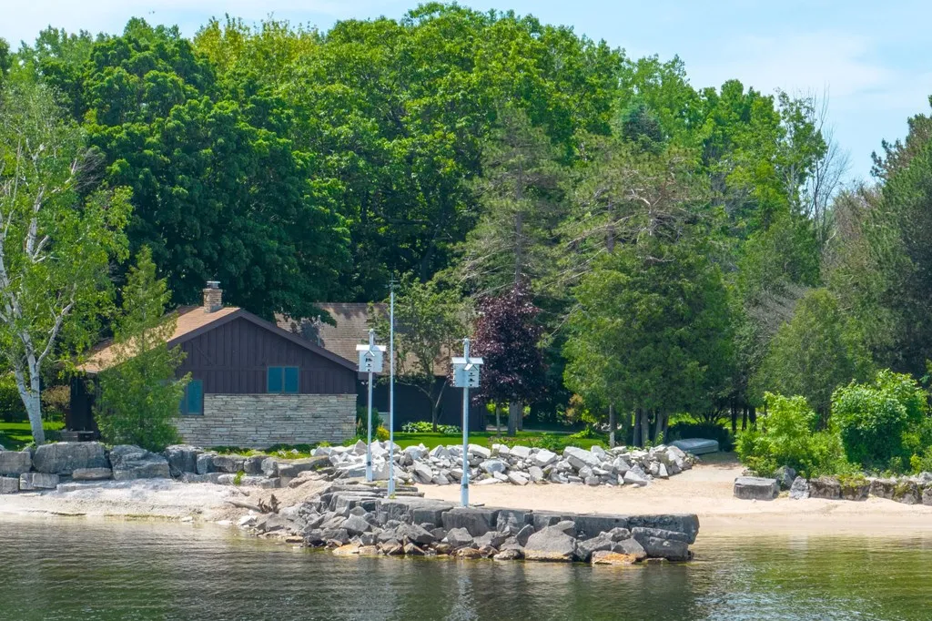 3988 Sand Bay Point Rd, Sturgeon Bay Wi 54235, 2 Bedrooms Bedrooms, ,1 BathroomBathrooms,Waterfront-Residential,For Sale,Sand Bay Point Rd,141780