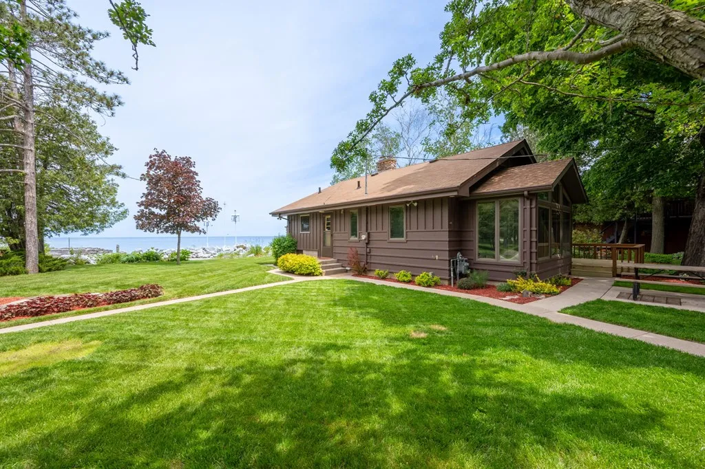 3988 Sand Bay Point Rd, Sturgeon Bay Wi 54235, 2 Bedrooms Bedrooms, ,1 BathroomBathrooms,Waterfront-Residential,For Sale,Sand Bay Point Rd,141780