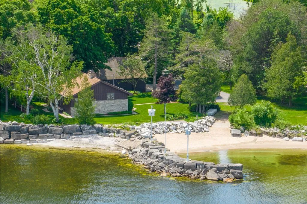 3988 Sand Bay Point Rd, Sturgeon Bay Wi 54235, 2 Bedrooms Bedrooms, ,1 BathroomBathrooms,Waterfront-Residential,For Sale,Sand Bay Point Rd,141780
