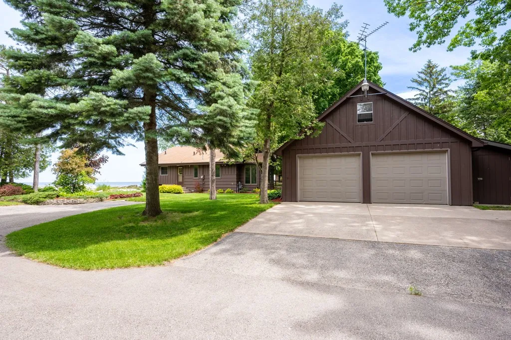 3988 Sand Bay Point Rd, Sturgeon Bay Wi 54235, 2 Bedrooms Bedrooms, ,1 BathroomBathrooms,Waterfront-Residential,For Sale,Sand Bay Point Rd,141780