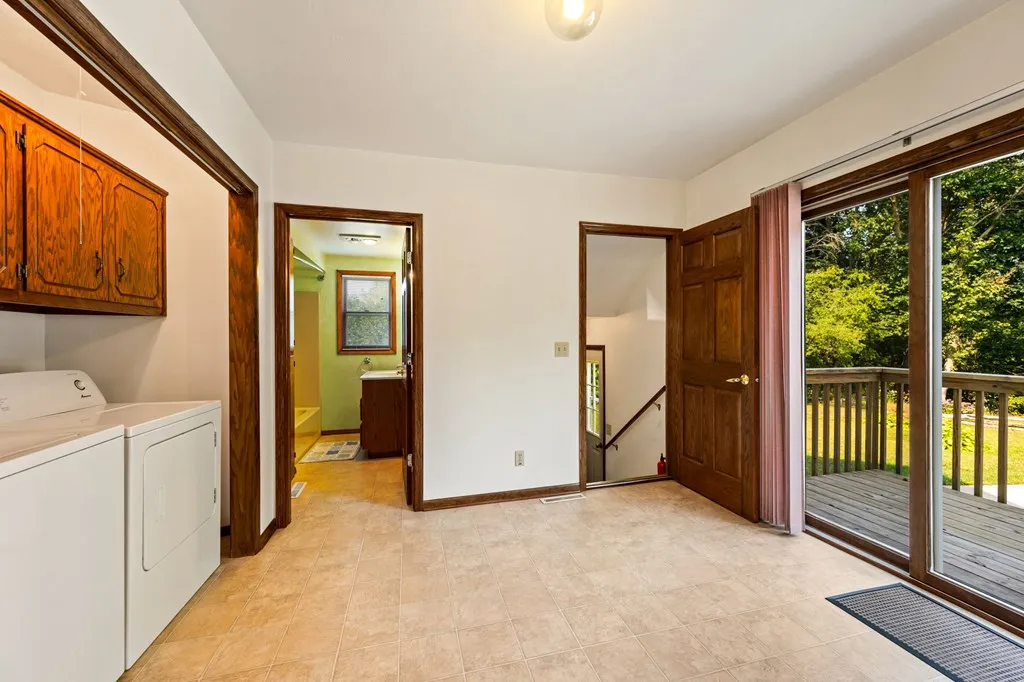 218 W Pine St, Sturgeon Bay Wi 54235, 3 Bedrooms Bedrooms, ,2 BathroomsBathrooms,Inland-Residential,For Sale,W Pine St,143215