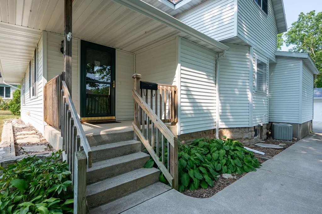 218 W Pine St, Sturgeon Bay Wi 54235, 3 Bedrooms Bedrooms, ,2 BathroomsBathrooms,Inland-Residential,For Sale,W Pine St,143215