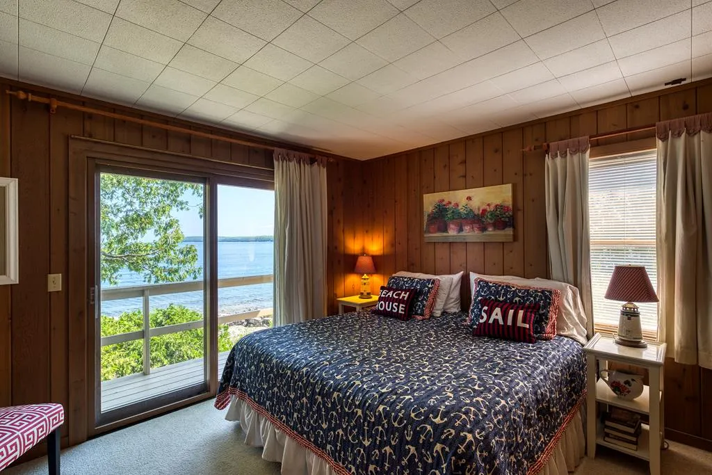 1918 Hillside Dr, Ellison Bay, Wisconsin 54210, 4 Bedrooms Bedrooms, ,2 BathroomsBathrooms,Waterfront-Residential,For Sale,Hillside Dr,144303