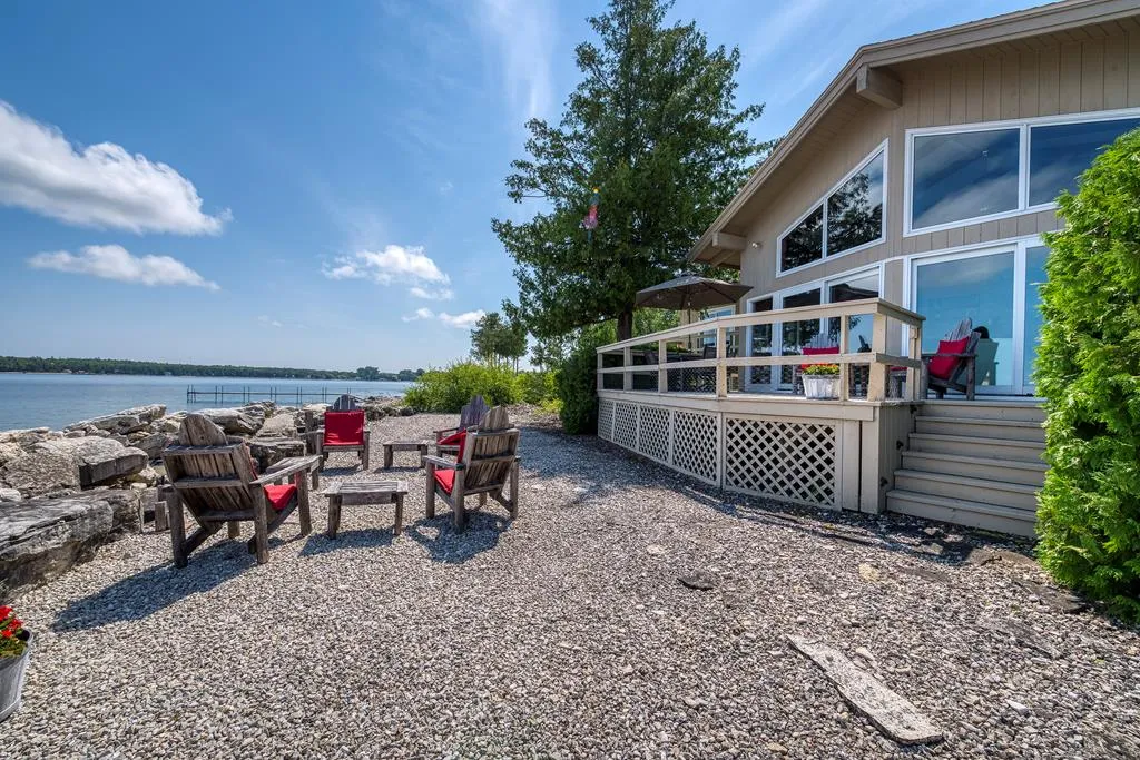 1918 Hillside Dr, Ellison Bay, Wisconsin 54210, 4 Bedrooms Bedrooms, ,2 BathroomsBathrooms,Waterfront-Residential,For Sale,Hillside Dr,144303
