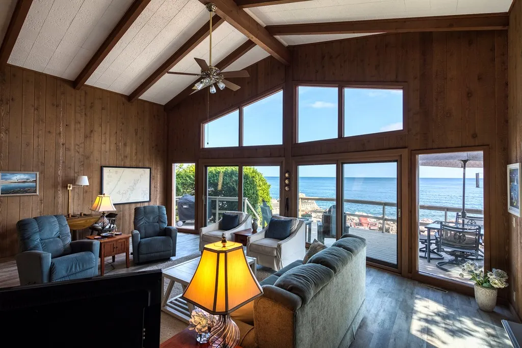 1918 Hillside Dr, Ellison Bay, Wisconsin 54210, 4 Bedrooms Bedrooms, ,2 BathroomsBathrooms,Waterfront-Residential,For Sale,Hillside Dr,144303