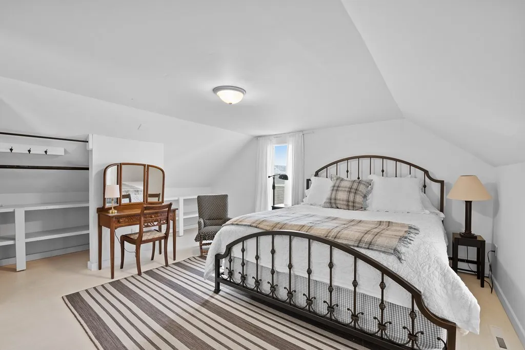 215 S 4th Ave, Sturgeon Bay Wi 54235, 2 Bedrooms Bedrooms, ,1 BathroomBathrooms,Inland-Residential,For Sale,S 4th Ave,141463