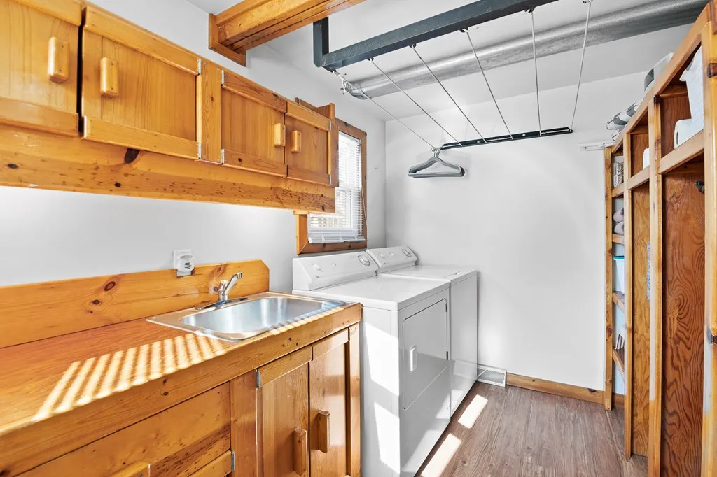 215 S 4th Ave, Sturgeon Bay Wi 54235, 2 Bedrooms Bedrooms, ,1 BathroomBathrooms,Inland-Residential,For Sale,S 4th Ave,141463