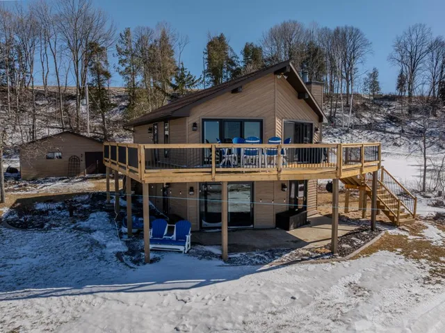 2101 Middle Dr, Brussels Wi 54204, 3 Bedrooms Bedrooms, ,2 BathroomsBathrooms,Waterfront-Residential,For Sale,Middle Dr,143682