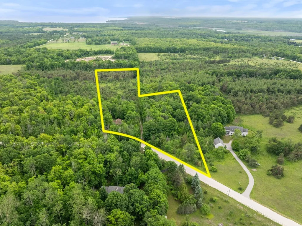1131 S Berry Ln, Ellison Bay, Wisconsin 54210, 2 Bedrooms Bedrooms, ,1 BathroomBathrooms,Inland-Residential,For Sale,S Berry Ln,144190