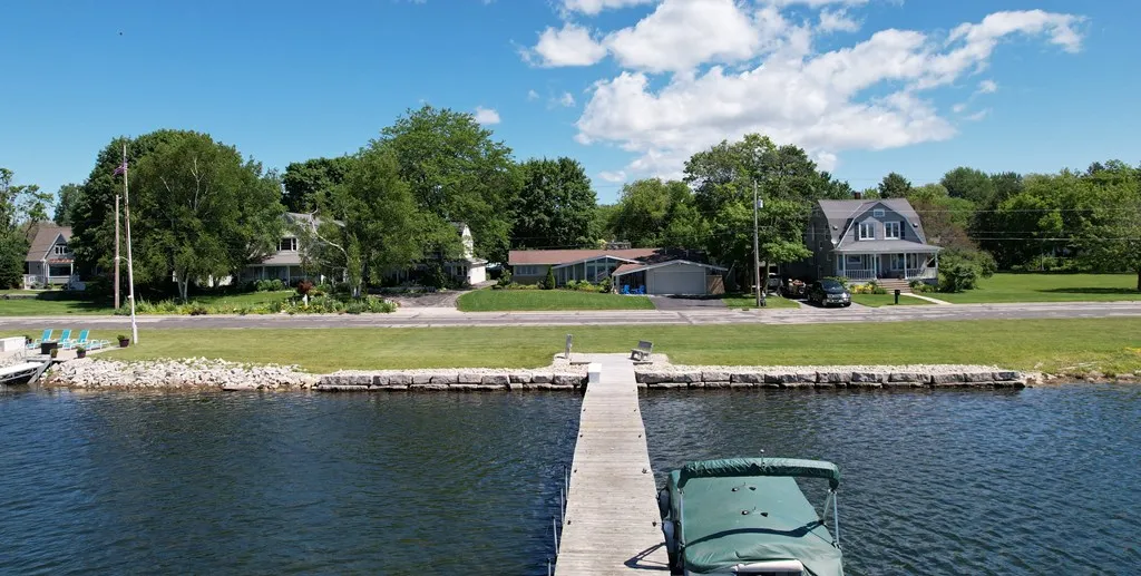 1312 Memorial Dr, Sturgeon Bay Wi 54235, 3 Bedrooms Bedrooms, ,3 BathroomsBathrooms,Waterfront-Residential,For Sale,Memorial Dr,141782