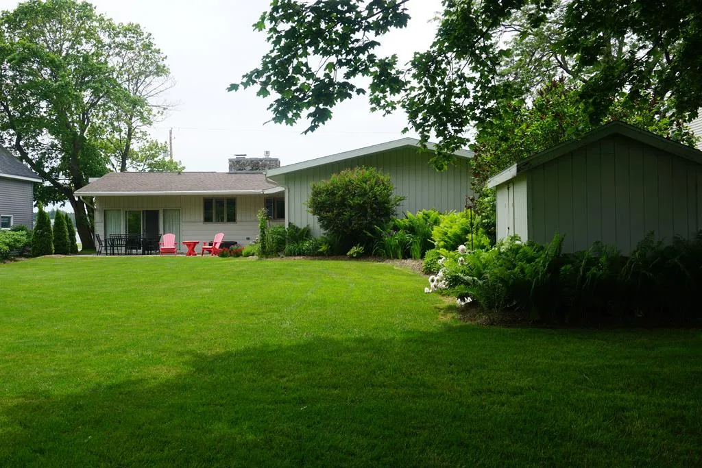 1312 Memorial Dr, Sturgeon Bay Wi 54235, 3 Bedrooms Bedrooms, ,3 BathroomsBathrooms,Waterfront-Residential,For Sale,Memorial Dr,141782