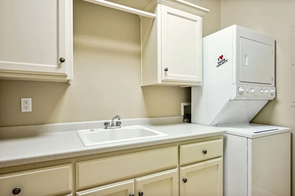 7123-a Ida Red Rd # 2003, Egg Harbor, Wisconsin 54209, 3 Bedrooms Bedrooms, ,3 BathroomsBathrooms,Condominium,For Sale,Ida Red Rd,144252