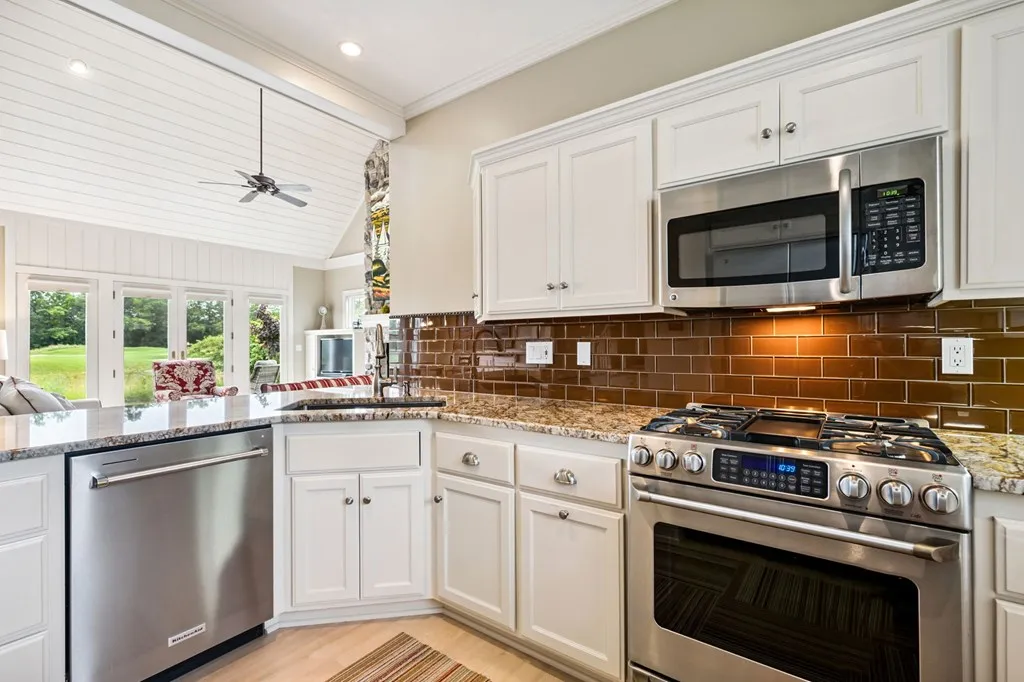 7123-a Ida Red Rd # 2003, Egg Harbor, Wisconsin 54209, 3 Bedrooms Bedrooms, ,3 BathroomsBathrooms,Condominium,For Sale,Ida Red Rd,144252
