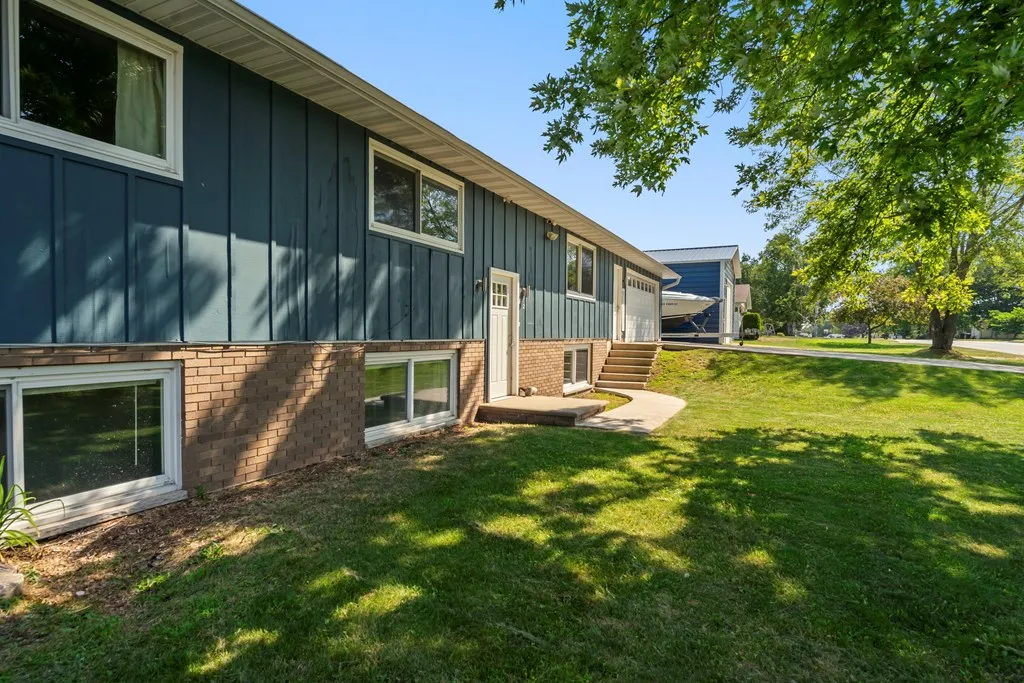 812 Belmar Pl, Sturgeon Bay, Wisconsin 54235, 4 Bedrooms Bedrooms, ,2 BathroomsBathrooms,Inland-Residential,For Sale,Belmar Pl,144385