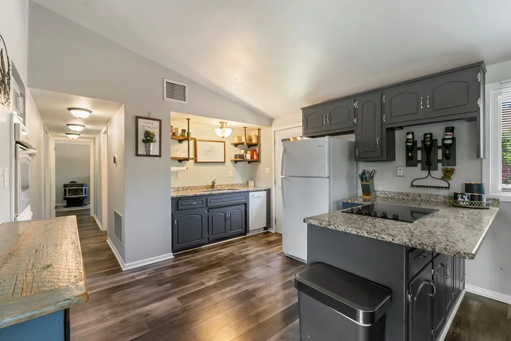 812 Belmar Pl, Sturgeon Bay, Wisconsin 54235, 4 Bedrooms Bedrooms, ,2 BathroomsBathrooms,Inland-Residential,For Sale,Belmar Pl,144385