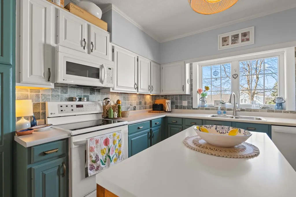 420 Delaware St, Sturgeon Bay Wi 54235, 3 Bedrooms Bedrooms, ,2 BathroomsBathrooms,Inland-Residential,For Sale,Delaware St,141483