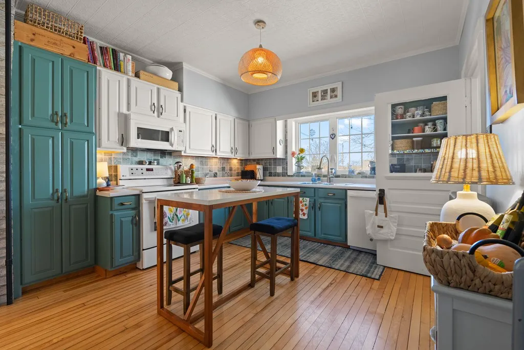 420 Delaware St, Sturgeon Bay Wi 54235, 3 Bedrooms Bedrooms, ,2 BathroomsBathrooms,Inland-Residential,For Sale,Delaware St,141483